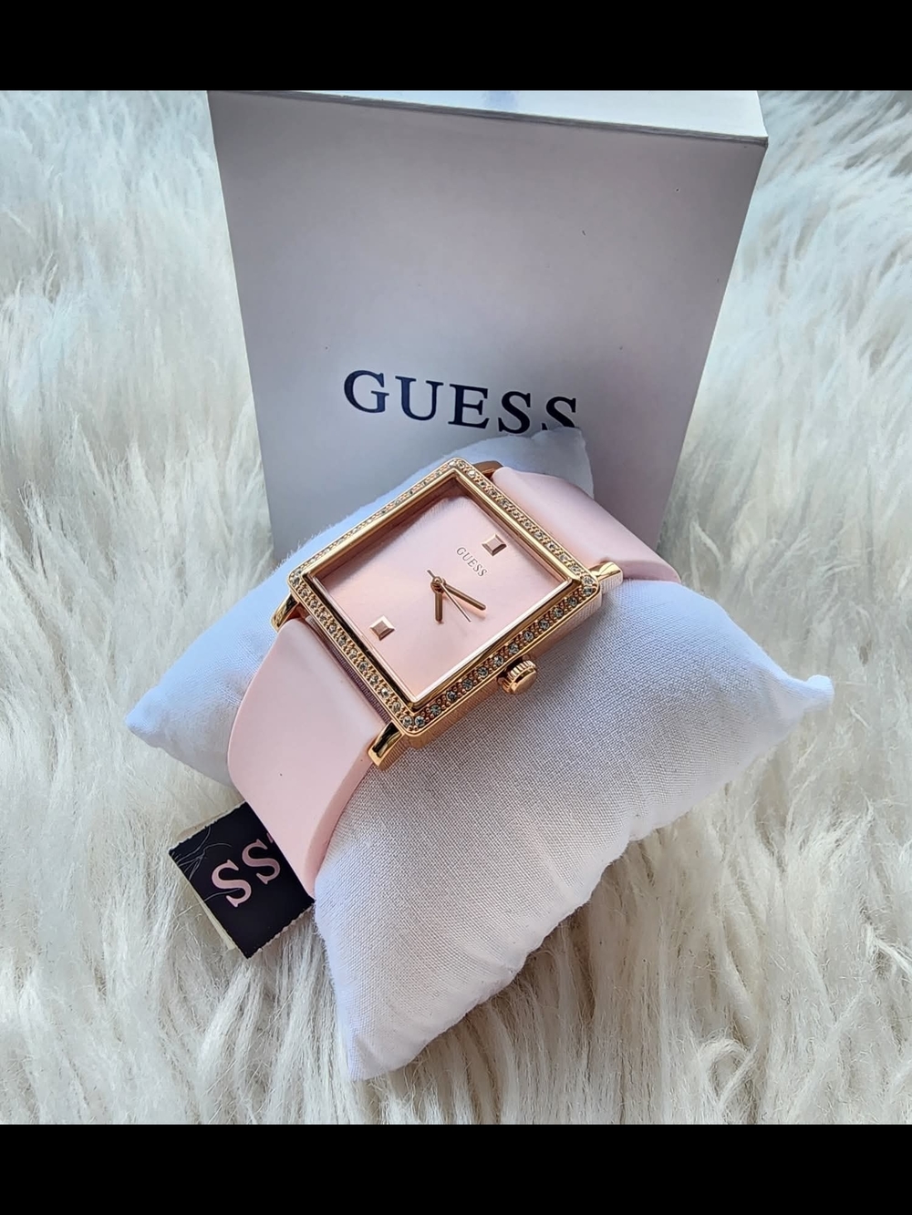 GUESS Women's Pink Square Crystal-Accent Watch Original Brand New - Picture 3 of 7